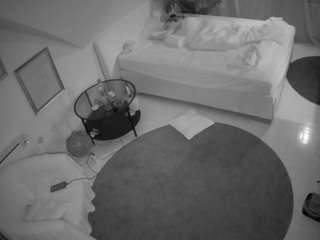 voyeurcam-julmodels-whitebed-4 webcam model stream image