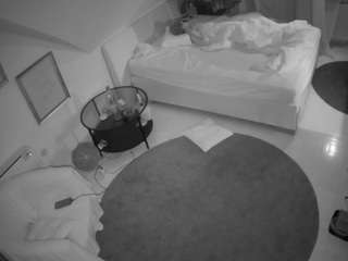 voyeurcam-julmodels-whitebed-4 webcam model stream image