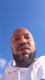 Morenote18_ webcam model stream image