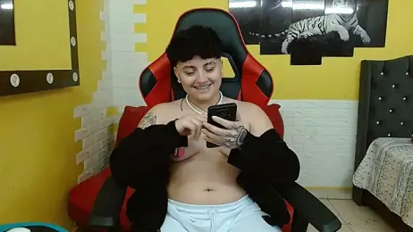 isabeautyx19 webcam stripchat model stream image