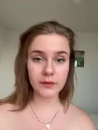 MaribelRiver webcam model stream image