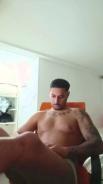 Masterattivo19 webcam model stream image