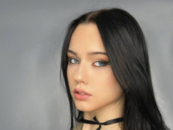 AmberFish webcam model stream image