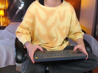 Aaron Blink webcam model stream image