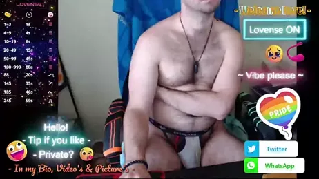 RealManHaveHairy webcam stripchat model stream image