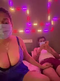 divya_arora22 webcam model stream image