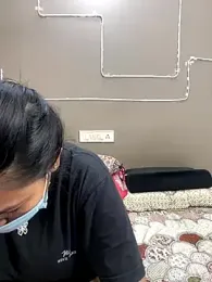 divya_arora22 webcam model stream image