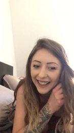 Emmaqueen75 webcam cam4 model stream image