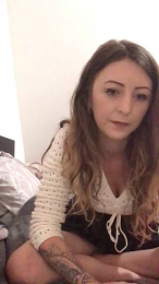 Emmaqueen75 webcam model stream image