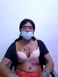 rojarani19 webcam stripchat model stream image