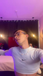 multicolor_2024 webcam model stream image