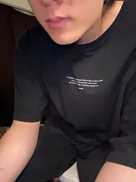 -Falcon_punch- webcam model stream image