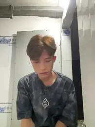 Nguyencuong1999 webcam model stream image