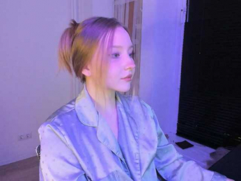 Lilith- webcam model stream image