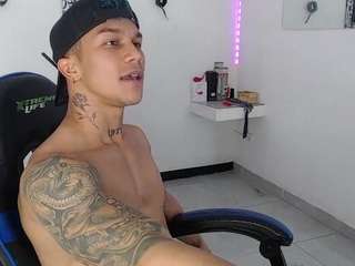 leonardprice1 webcam model stream image