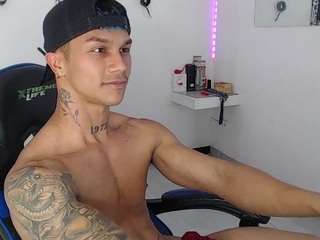 leonardprice1 webcam model stream image