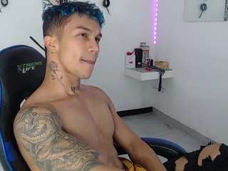 leonardprice1 webcam model stream image