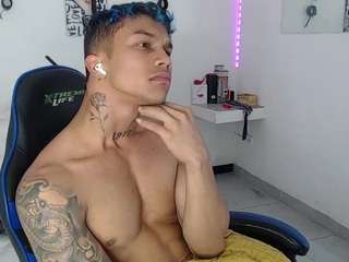 leonardprice1 webcam model stream image
