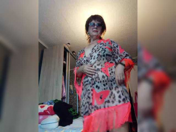 Karinagolda webcam bongacams model stream image