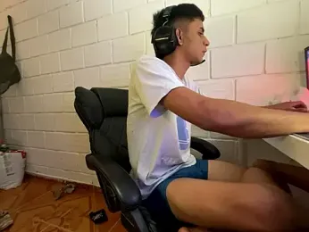 Max_TheHorseDick webcam model stream image