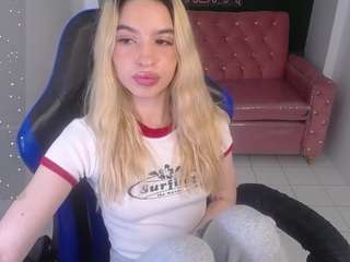 alina-lee-t webcam model stream image