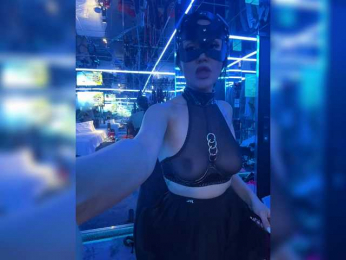 ShowTwins webcam model stream image