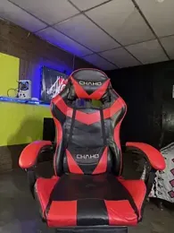 JustynAle2025 webcam model stream image