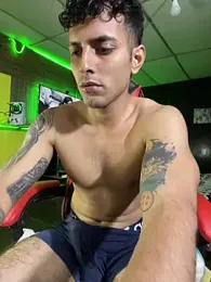 JustynAle2025 webcam model stream image