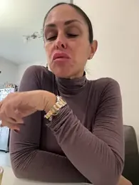 ainaht webcam model stream image