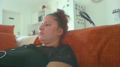 Lauracamc webcam cam4 model stream image