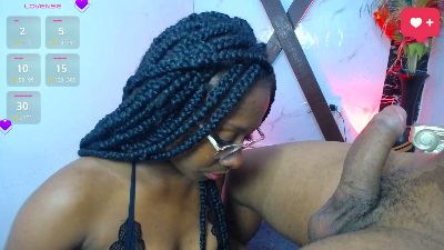 mila_n_max webcam model stream image