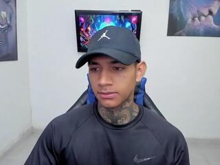 Tommy Blinders webcam flirt4free model stream image