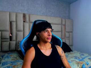 Croy Myers webcam model stream image