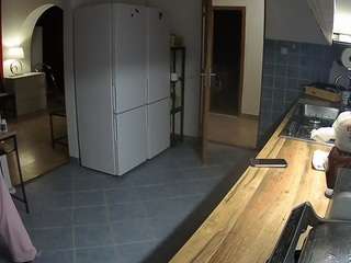 voyeurcam-julmodels-kitchen webcam model stream image