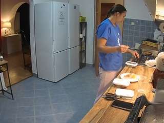 voyeurcam-julmodels-kitchen webcam model stream image