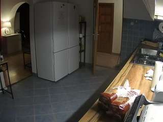 voyeurcam-julmodels-kitchen webcam model stream image