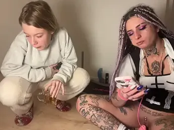 Isabunnyy webcam model stream image