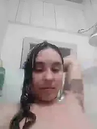 Queenyyy webcam stripchat model stream image