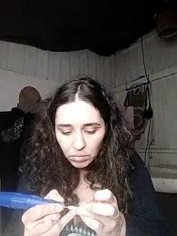 Queenyyy webcam stripchat model stream image