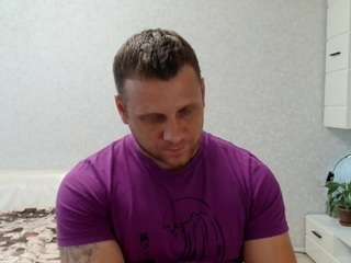 b-l-o-n-d webcam model stream image