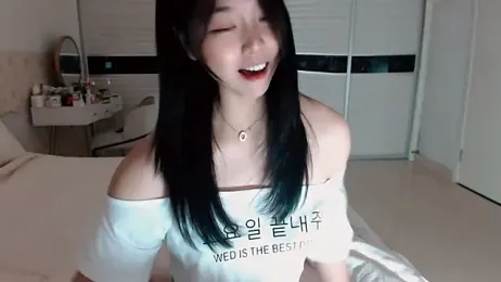 Miu1_girl webcam model stream image