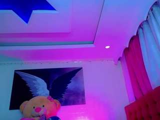 shanellgirl webcam model stream image