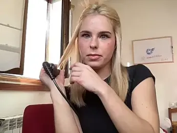 skychloe webcam model stream image