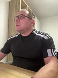 coupleLatinaLovers webcam model stream image