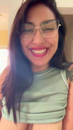 Momii28 webcam model stream image