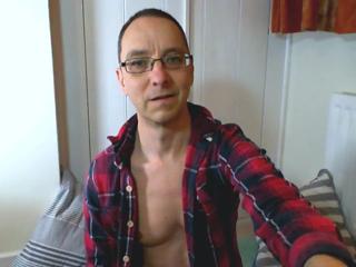 Max Davies webcam model stream image