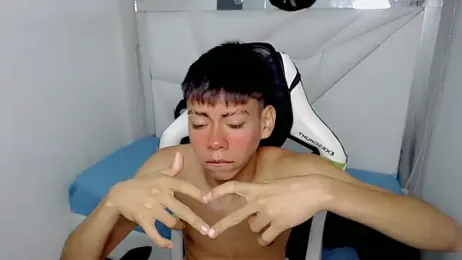 Liarr_ webcam model stream image