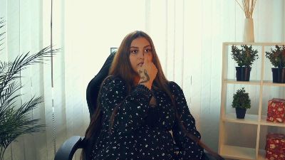 ErlinaHelm webcam model stream image