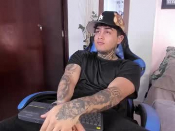 juan_alvarez18 webcam model stream image