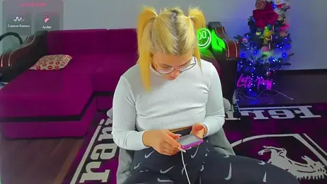 MiaKiittyy webcam model stream image